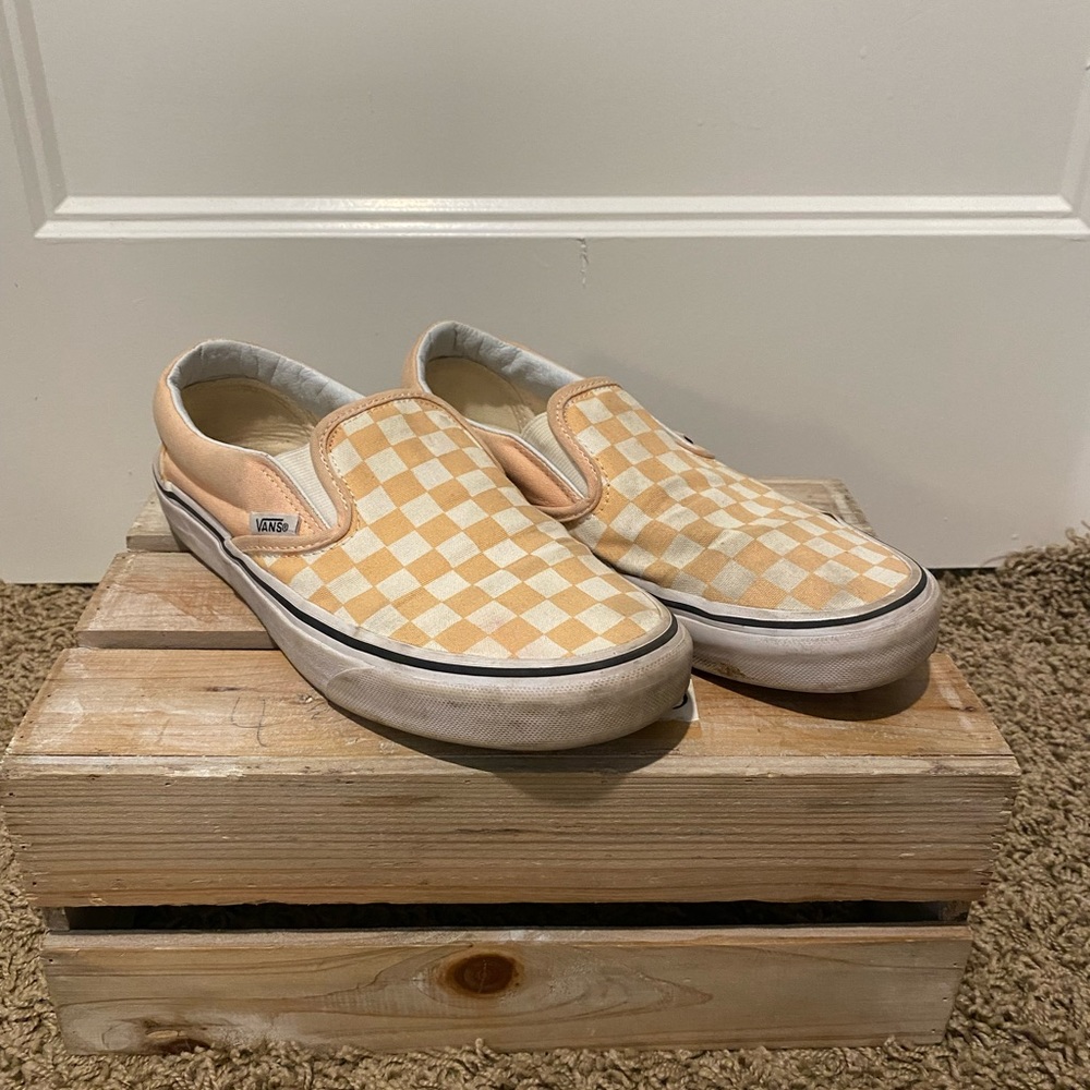 Peach Checkered Vans, Size: 8.5